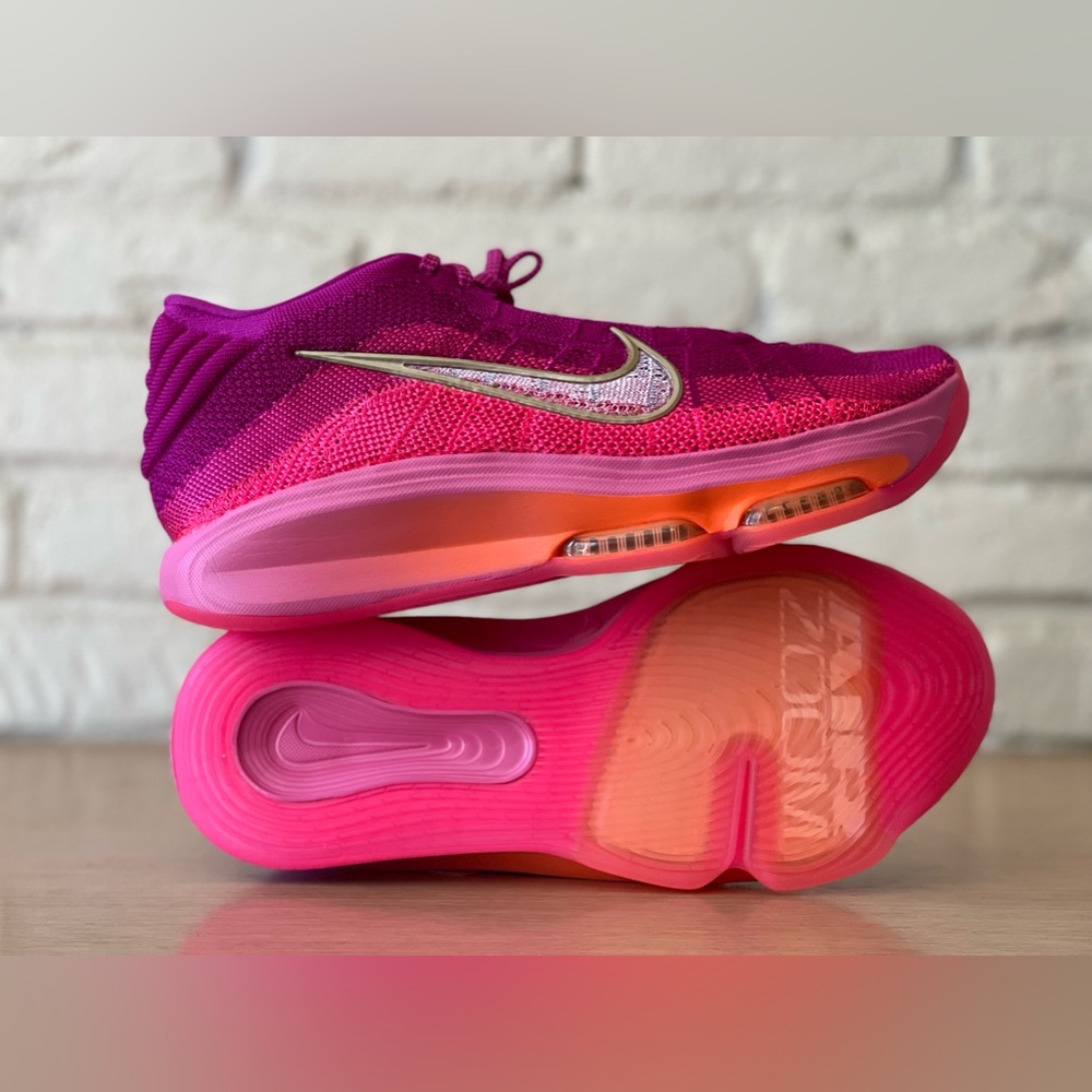 Nike G.T. Hustle 3 Hyper Pink Basketball Shoes HV2000-601 Women 11.5 and 12 New